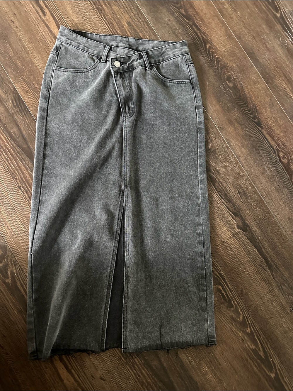Gray Straight Denim Skirt with Front Slit